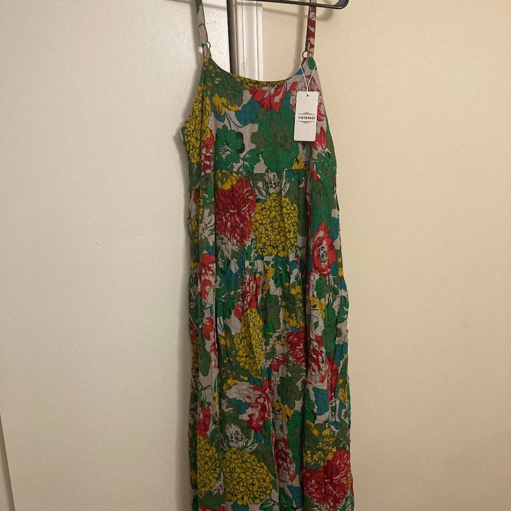New with tags 2XL YESNO Bohemian Floral Dress with Pockets